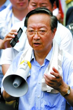 李毅中在担任安监总局局长期间，好放“狠话”。资料图片 