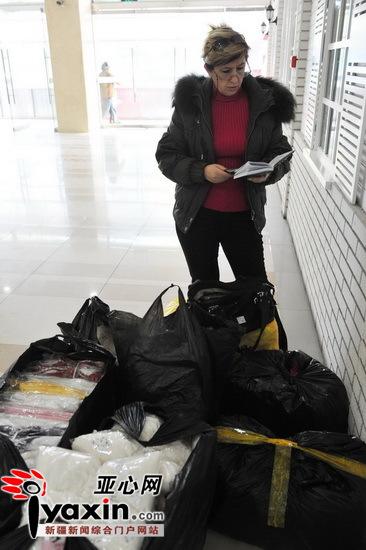乌市外贸服装出口旺季遇客荒 销量同比降6成