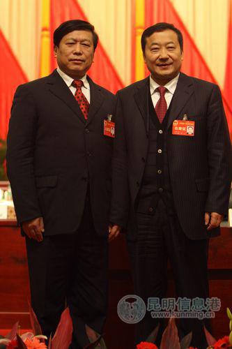 �����е�ʮ�����˴�ί��������Զ�����������г������ֺ�Ӱ�����������/�� 