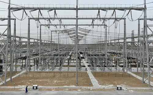 2月28日，宁东―山东±660千伏直流输电工程现场。