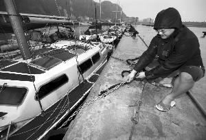 海啸重重地出发轻轻地抵达