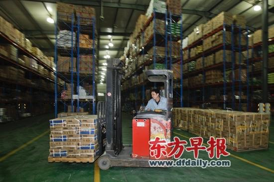 上海通宵配送2700吨食盐遏制抢购