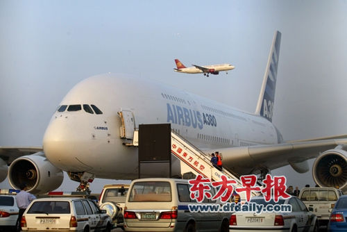 ���ް�A380�ɵ��ֶ�չʾ�����Ϻ�"����"