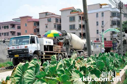 佛山金海花园共三栋楼出现地沉现象