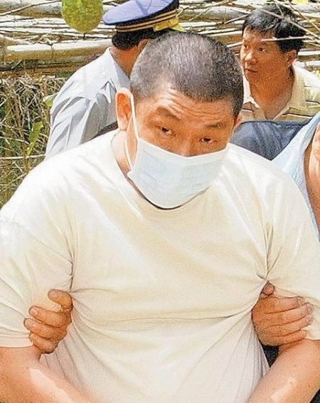 BB弹射<em>下体</em>虐死6岁继子 台一冷血男被判15年