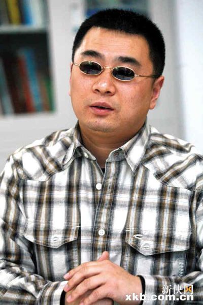 王海告蓝月亮开审 称洗衣液含致癌荧光增白剂