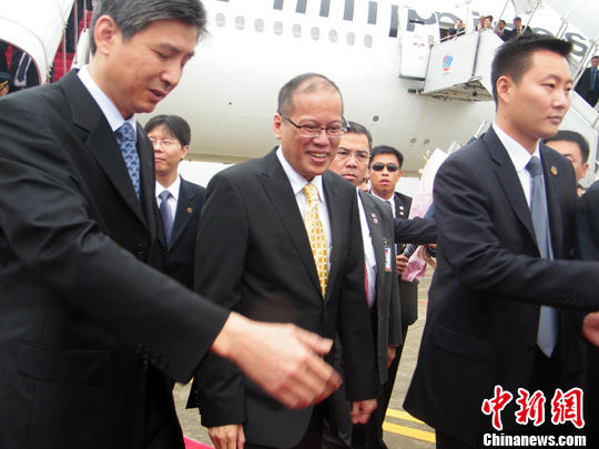 菲律宾总统结束在华访问行程乘专机回菲