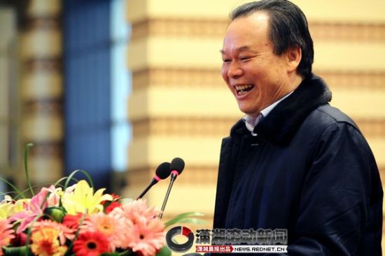 12月24日上午，北京大学校长周其凤院士演讲会在长沙市一中举行。图/记者殷建军