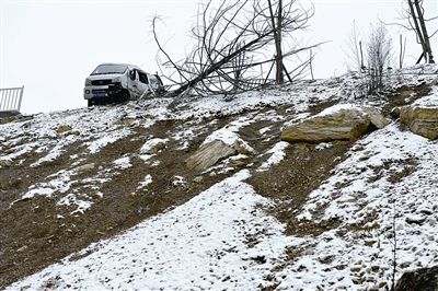 南方冻雨 百余电线覆冰 云南情况严重 覆冰24毫