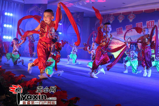 �½���Ȫ�ؾٰ�����2012ӭ�´���������