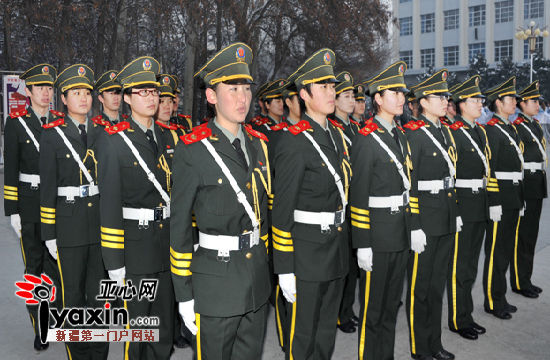 伊犁师范学院有支国旗护卫队 千名队员18年来