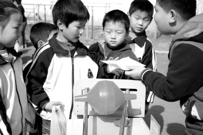 “双百分百”为中小学生