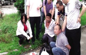罕见假币流入宁波绍兴等地名探乔装捉“熊”