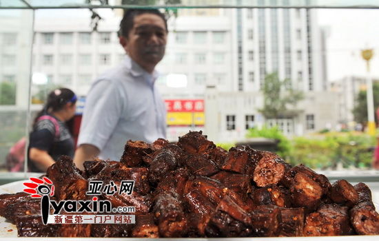 新疆乌鲁木齐鸭脖店扩张抢地盘经营粗放“群龙无首”