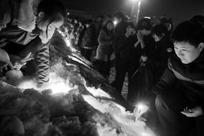 3��5���������ֳ�����������Ⱥ���Է������Ļ��㳡��������ǰ�ڳ�����304������ʧ�԰��������������´���Ӥ �»��緢