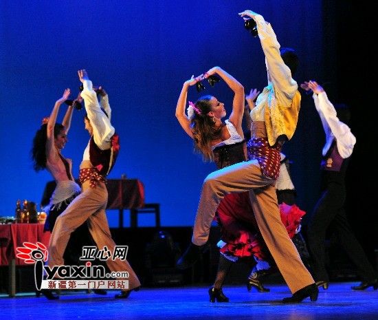 专访西班牙穆尔西亚舞蹈团姐妹花《卡门》:弗