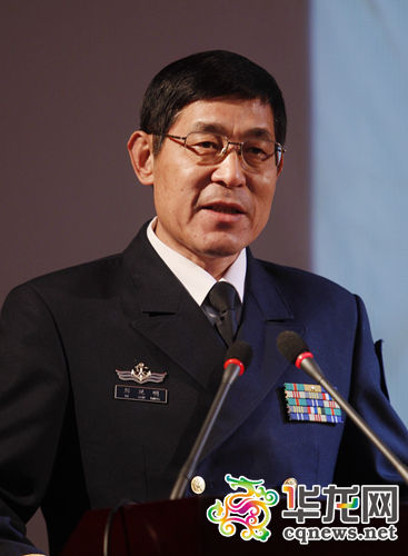 因小小头发丝受到严厉批评 水下生活靠的是默