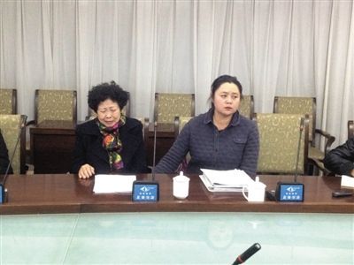 昨晚，马超群母亲张桂英在秦皇岛举行新闻发布会。新京报记者 张永生 摄