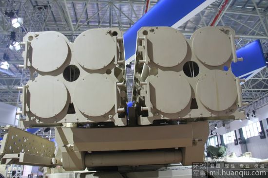 中国火箭炮技术有多高:直逼弹道导弹打击精度