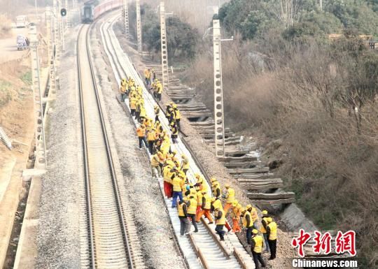 宁启铁路复线电气化工程今年建成年底正式通车