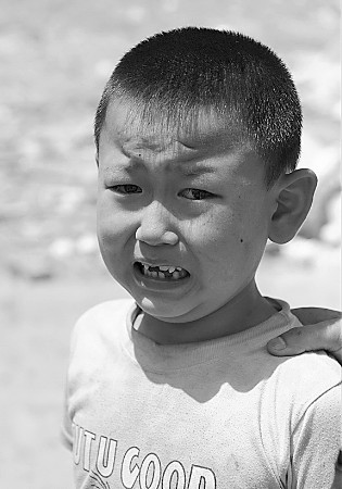 8����ͯ��ĸ����ʯ��������ҹ����ź�����