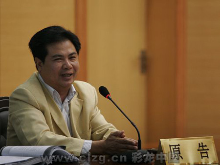 云南首例一把手出庭应诉案原告败诉(图)