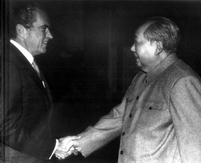图文:毛泽东主席在中南海会见尼克松总统
