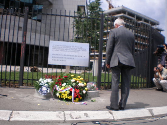 йפʹݱը10ƽĻ(ͼ)