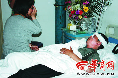 交警值勤被撞 司机逃逸(图)