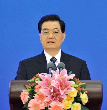 9月6日，国家主席胡锦涛在人民大会堂出席首届亚太经合组织林业部长级会议开幕式并致辞。新华社发