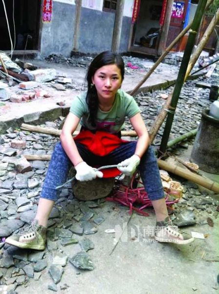 汶川地震截肢女孩赴雅安灾区当志愿者(组图)|廖