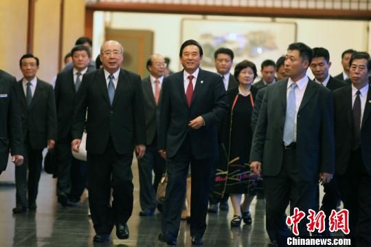 陈云林拜会国民党荣誉主席吴伯雄(图)|陈云林|吴伯雄|董会峰_新浪新闻