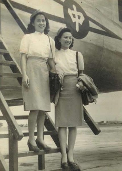 组图:40年代的中国空姐 招聘条件相当严格