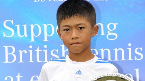 华裔网球小将显身手 英国12岁组以下排名第一