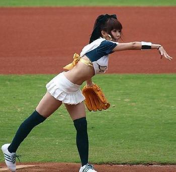 巨乳瑶瑶超短裙征服香港_新闻中心_新浪网