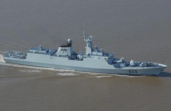 中国海军装备的054型525马鞍山号导弹护卫舰