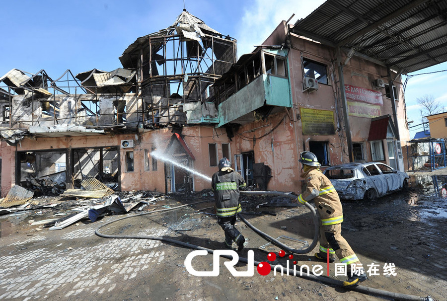 莫斯科一配气站发生火灾 房屋建筑变成废墟(组