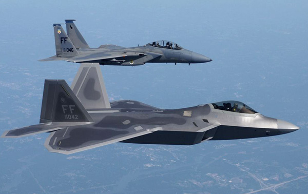 美国宣布无限期停飞F-22“猛禽”战斗机