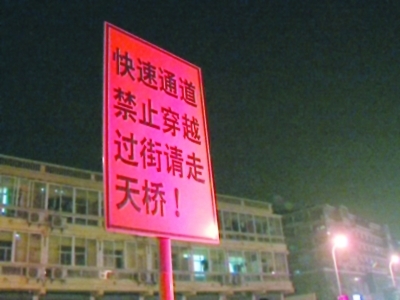 һ�кᴩ˫�������ײ����