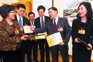 �縺������ʹְ��ı���׶���չ��ƪ