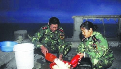 守岛夫妻遗憾落选感动中国十大人物