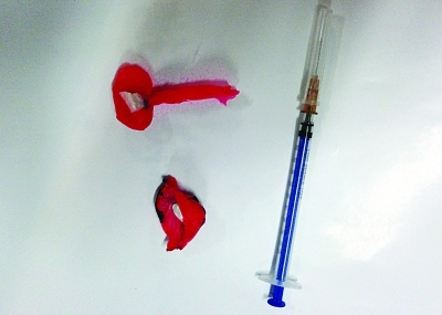 瘾君子携毒又盗窃过安检被逮个正着