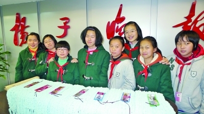 市民送来52件新冬衣不肯留名