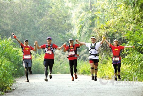 试试“跑起来”的公益 广州首现“户外+公益”模式_新浪新闻