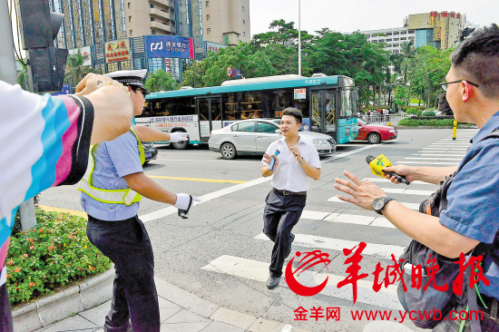 ���ڽ�2000�����������·����Ʊ���