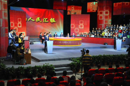 南京市财政局向人民汇报 三公经费不够透明受