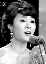 张曙光情妇罗菲受审