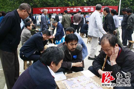 美丽保靖山城百姓“棋”乐无穷(图)