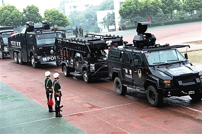 四川广安市开展反恐防暴暨应急处突综合实战演练,来自公安战线的特警