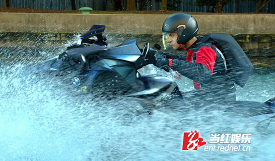 印度片《幻影车神3》长沙试映 东北味国语配音